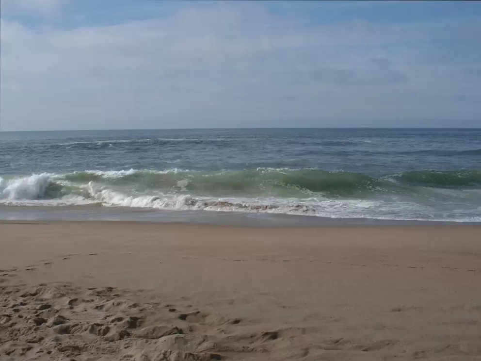 Pretty waves at the Guadalupe dunes.