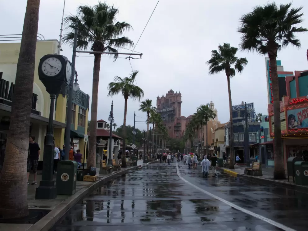 Sunset Boulevard leads to the Tower of Terror.