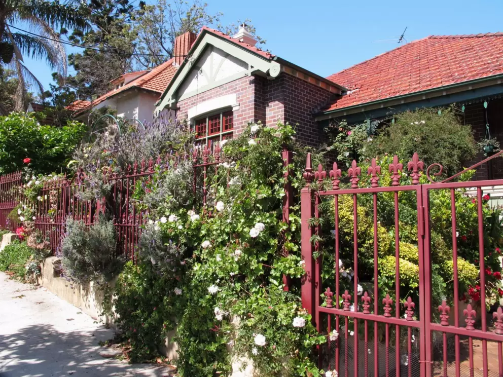 Another cute house near Jubilee Park.
