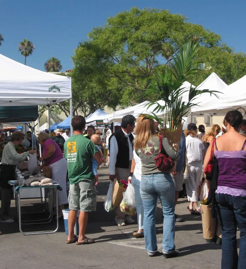 The Farmers Market is very popular!