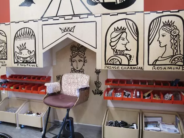 I love the gorgeous puppet-making area!