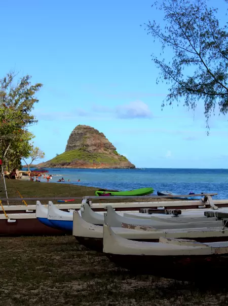 Canoes and Chinaman's Hat.