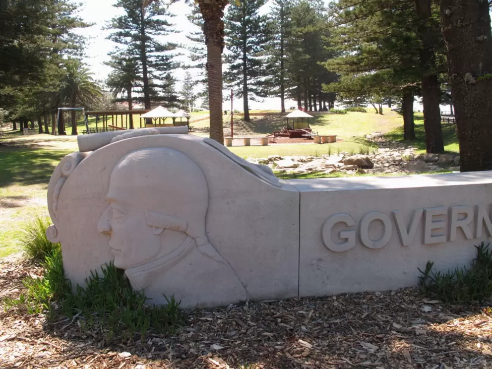 The sign makes you feel history!