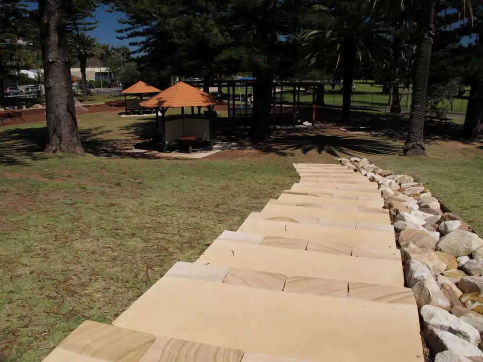 I love these sandstone steps!