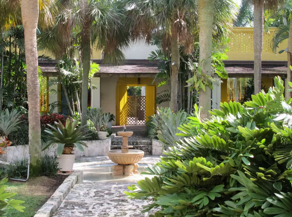 Lush foliage in the inner courtyard.