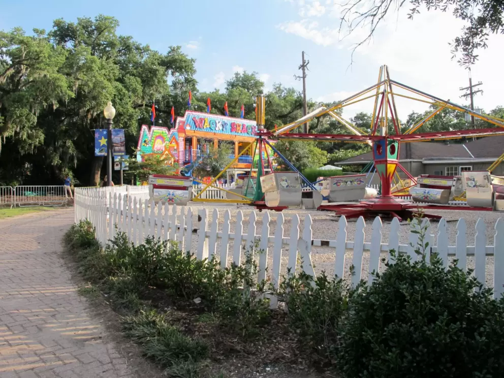 Little kid ride.