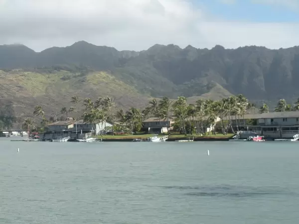 Beautiful marina and mountains.
