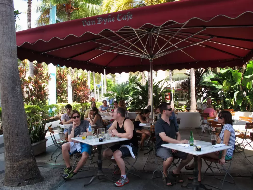 Weekend lunchgoers at Van Dyke Cafe.
