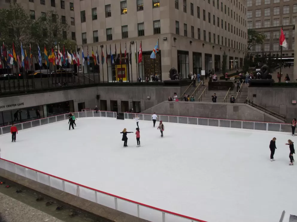 See the stairs that lead down to the ice rink.