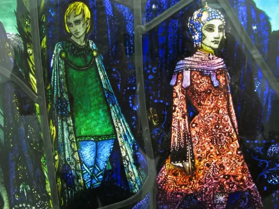 Beautifully-curated museum with objects from the years 1885-1945, including propaganda posters.