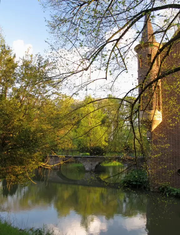 Lovely 14th century castle with a moat, now a restaurant, cafe, and hotel. A great place for a walk!