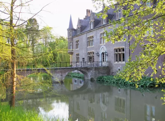 Lovely 14th century castle with a moat, now a restaurant, cafe, and hotel. A great place for a walk!