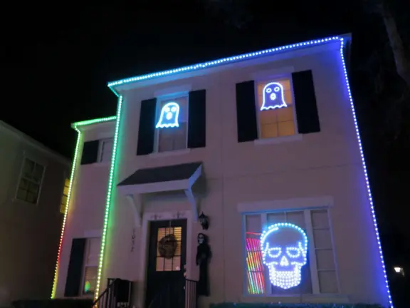 Creative and wonderful decorations in October, on the sweet houses in Celebration.