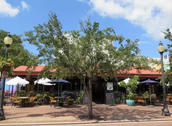Main Street cafes, Sarasota