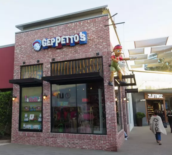Geppetto's is a cute toy store. 