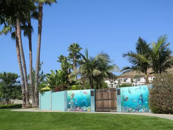 Mural at the aquarium. 