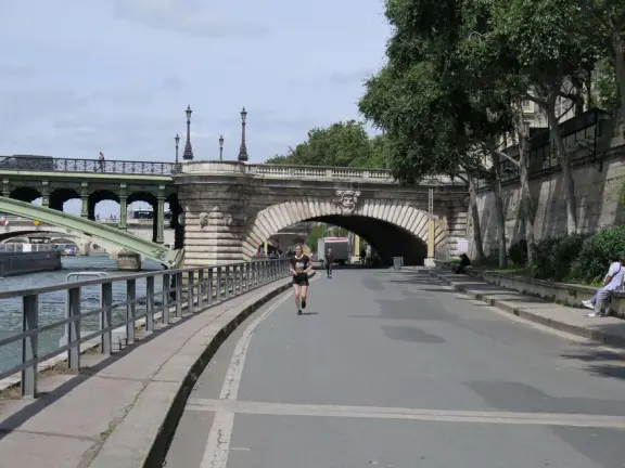 One of the best spots in Paris! Stroll along the pedestrian promenade at river level in bliss!