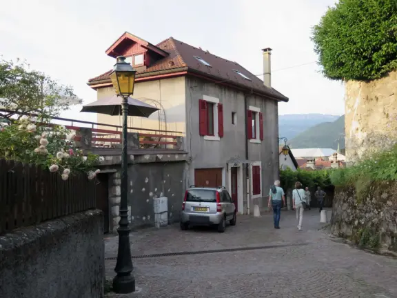 It's nice to walk up Rampe du Chateau and see the castle from above the town.