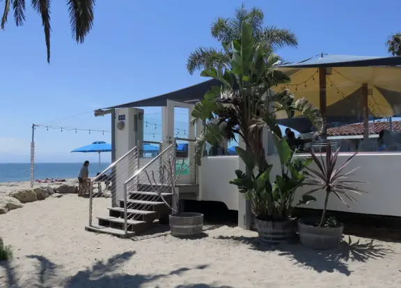 Shoreline Cafe, with glass to block the cold sea air. 