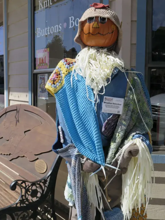 Dozens of scarecrows around Cambria East, Cambria West, Moonstone Drive, and San Simeon! In front of businesses. Very fun!