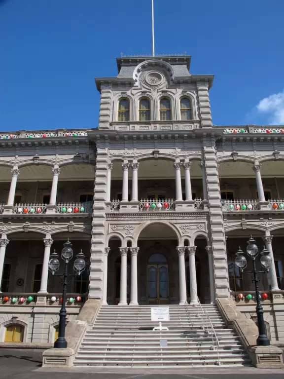 Iolani Palace and Downtown Capitol District