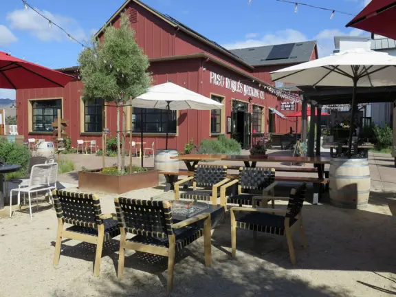 Coffee shop, food court, ice cream and pastry shops, brewery, gift shop and market, outdoor public spaces with fire pit and tables and selfie spots galore, farm with donkeys, goats, and alpaca! Also called San Luis Ranch.