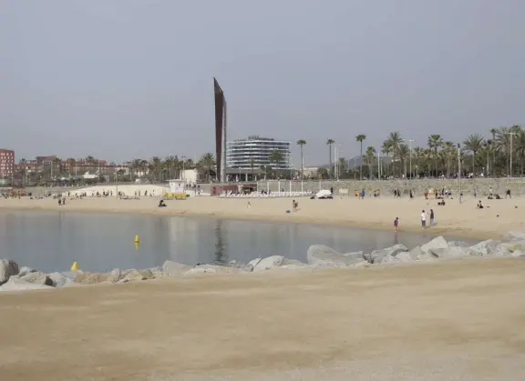 Looking back at the beach from the jetty. 