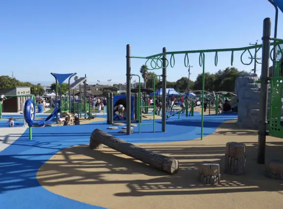 City park with amphitheatre, huge lawn, and incredible playground for kids! Fantastic free summer concerts!