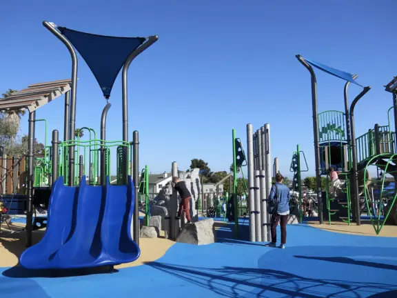 City park with amphitheatre, huge lawn, and incredible playground for kids! Fantastic free summer concerts!