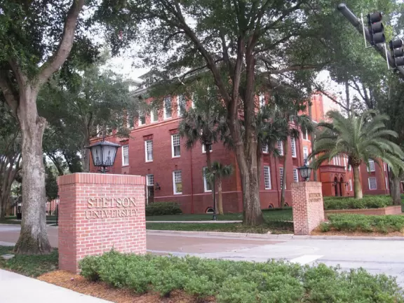 Gorgeous red-brick buildings amongst old trees and palm gardens, a few blocks from DeLand's main strip.