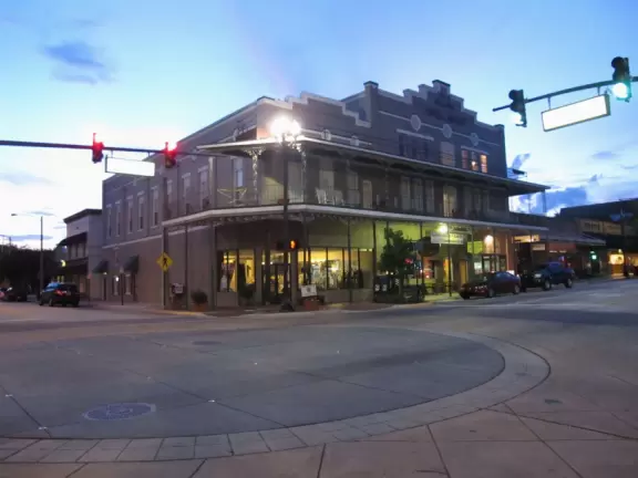 Gorgeous red-brick buildings amongst old trees and palm gardens, a few blocks from DeLand's main strip.